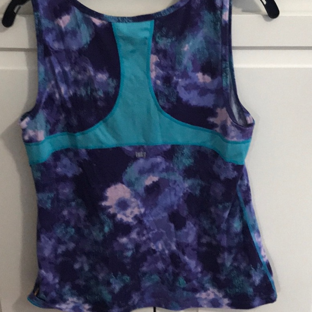 Lucy Workout Tank - Picture 3 of 4